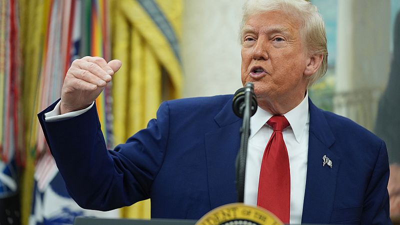 Wall Street retreats as Trump tariffs get a temporary reprieve from ...