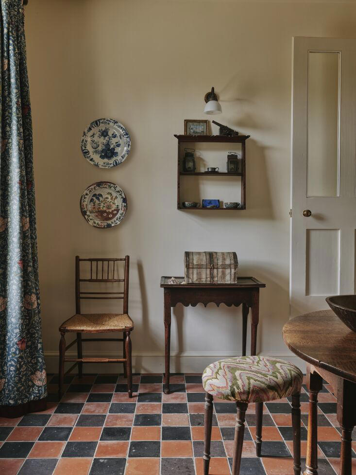 The Gardener’s Cottage Guesthouse: A Project by “Intuitive Antiques ...