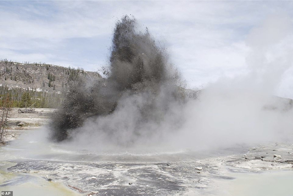 Yellowstone closes popular tourist spot amid geologic unrest warnings