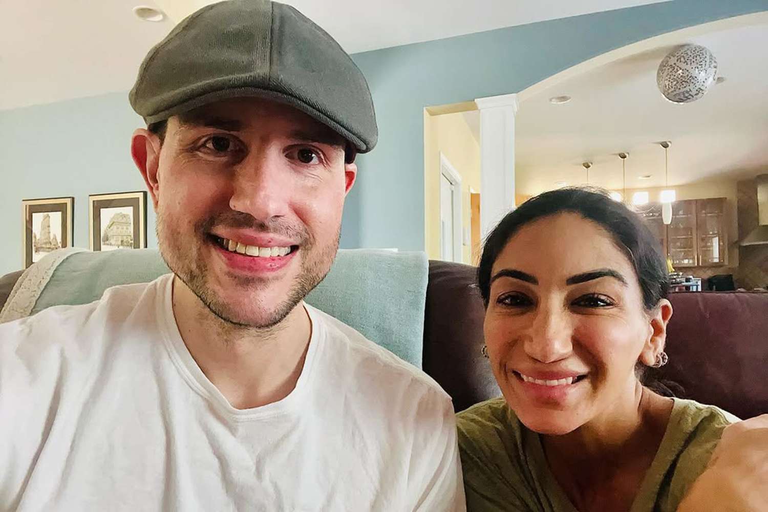 Traffic Anchor Makes Emotional Return to TV After Husband Dies of Brain