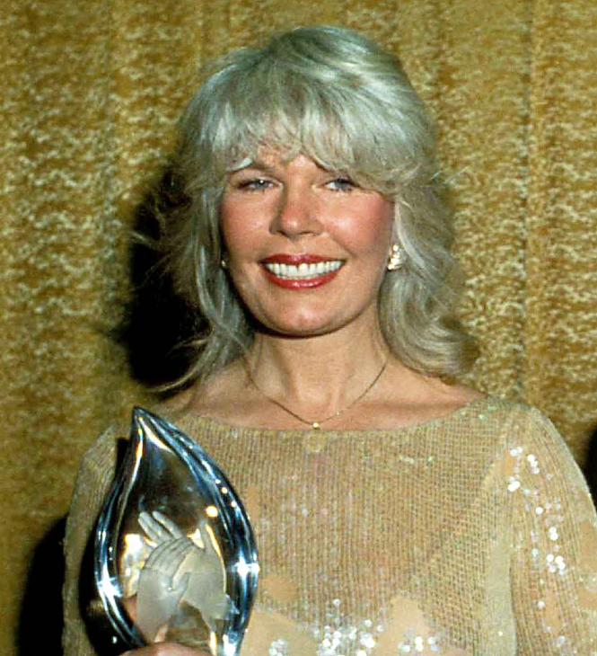 A 'M*A*S*H' Emmy Winner and More Public Figures We Lost This Year