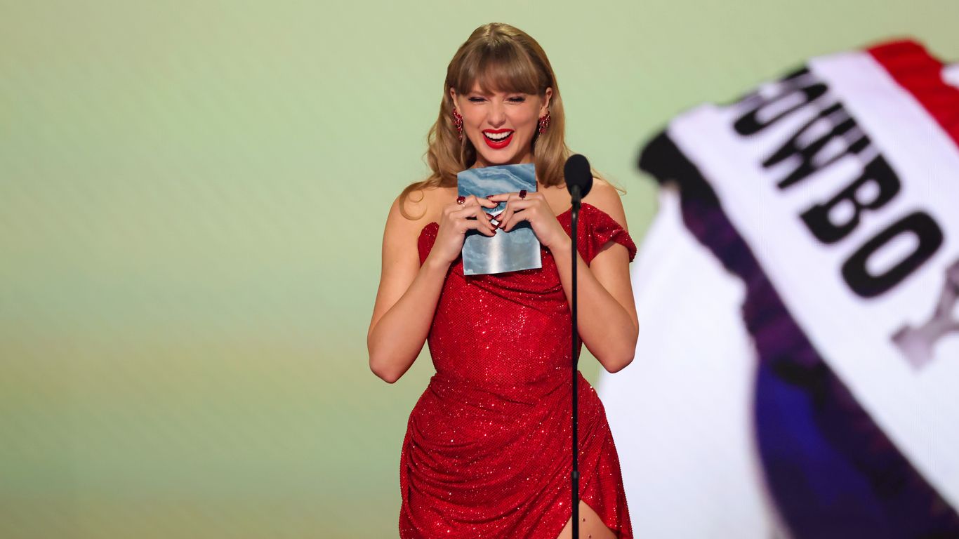 taylor-swift-officially-owns-her-entire-music-catalog