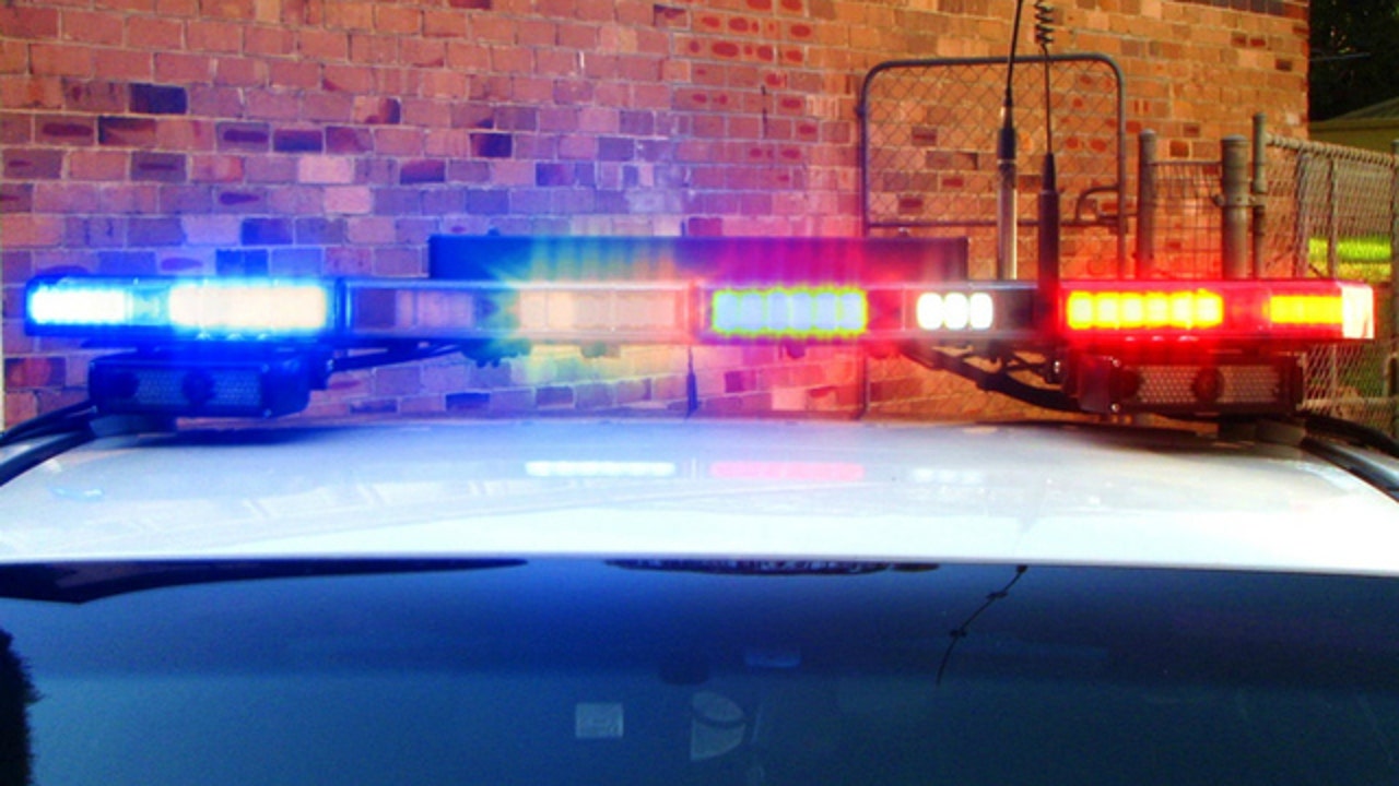 2 elderly siblings found dead during welfare check in Oak Lawn