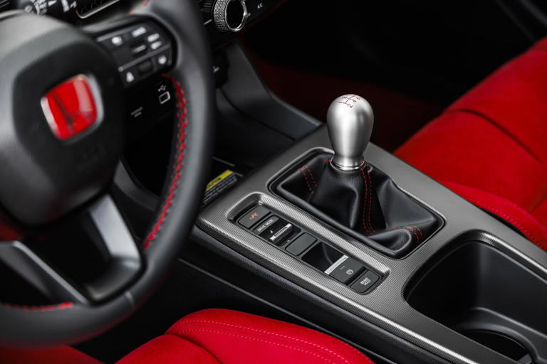 Official: Honda Civic Type R will get an update this year