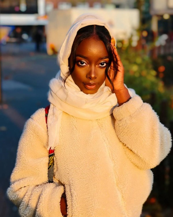 7 Gambar Cantik Sierra Leone Miss Supranational 2025 Aminance Fofanah, Elegan!