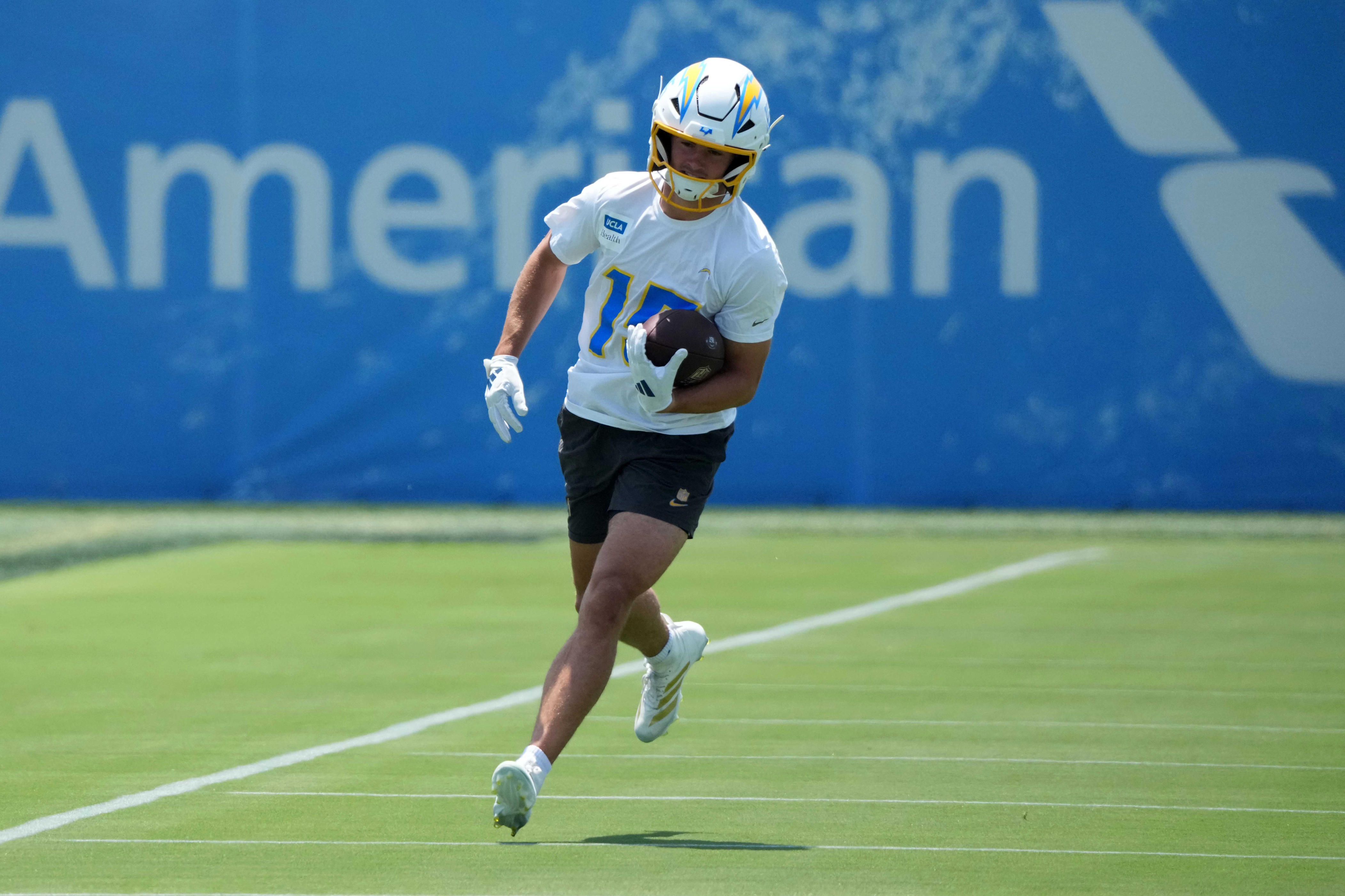 watch-ladd-mcconkey-putting-in-work-in-offseason-workouts-ahead-of