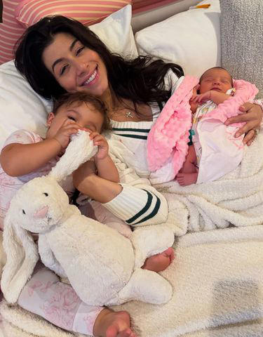 Sarah Jane/Instagram Sarah Jane Ramos poses with daughters MJ and Aurora