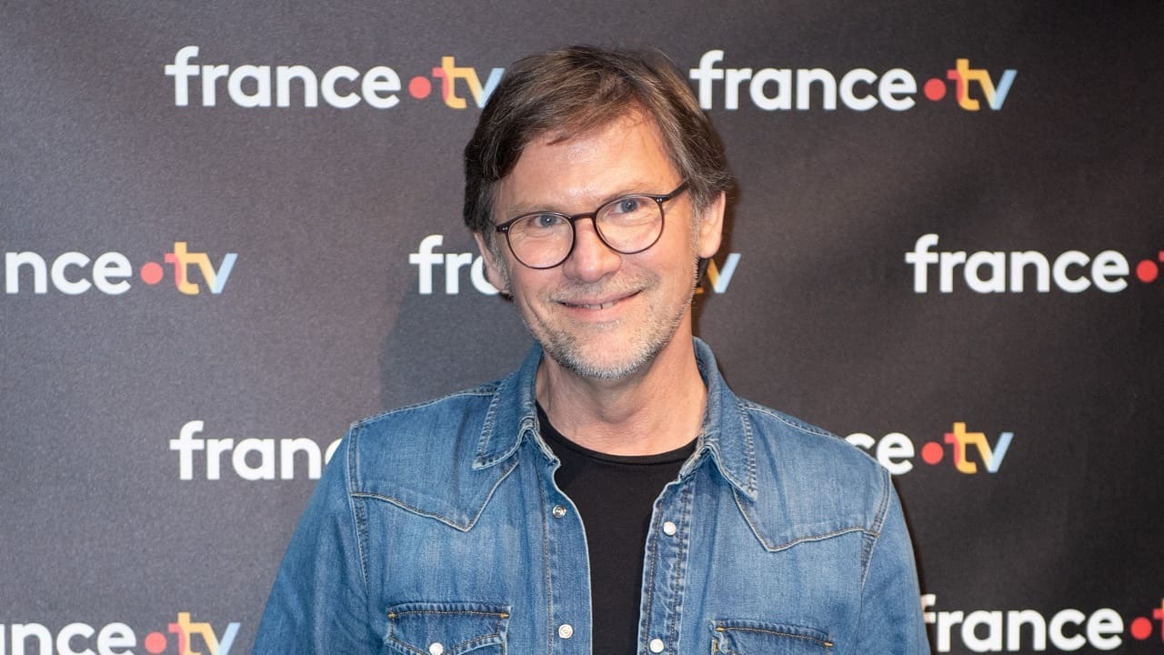 Laurent Romejko (61 ans) : avec sa femme, le Mister Météo vit en pleine  campagne, dans une très jolie maison