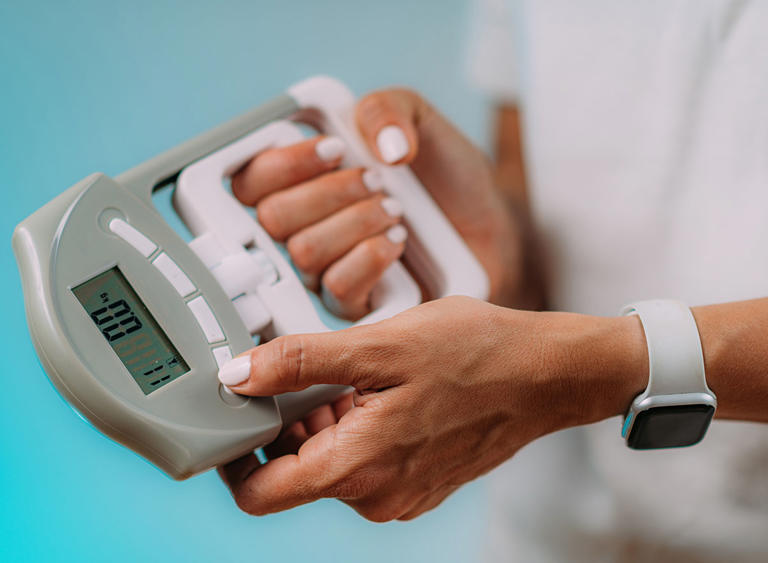 The 1-Minute Grip Test That Reveals Your Real Fitness Level