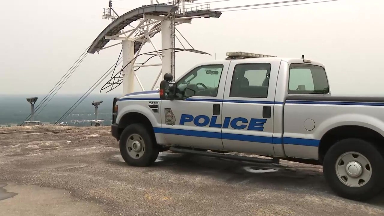 Authorities give update after hiker finds burned body at Stone Mountain
