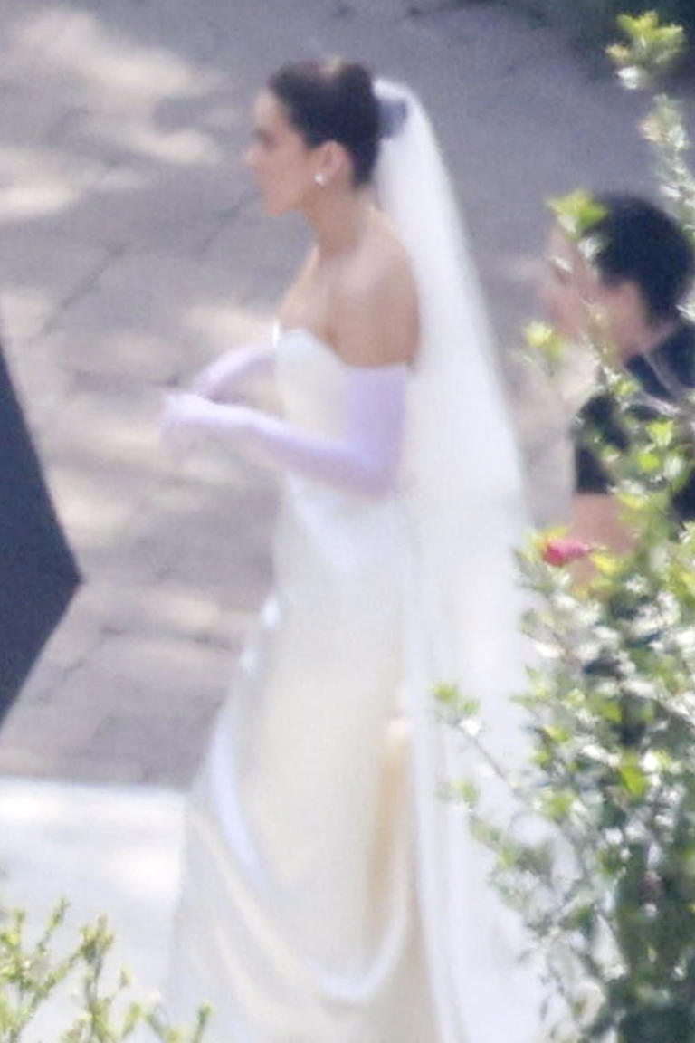 Josh Allen and Hailee Steinfeld get married in stunning California wedding