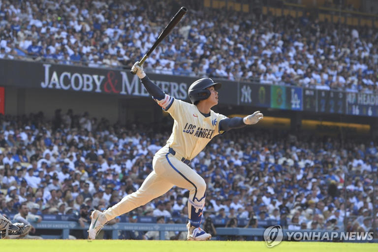 Dodgers' Kim belts 2nd home run of season, enjoys 4hit night