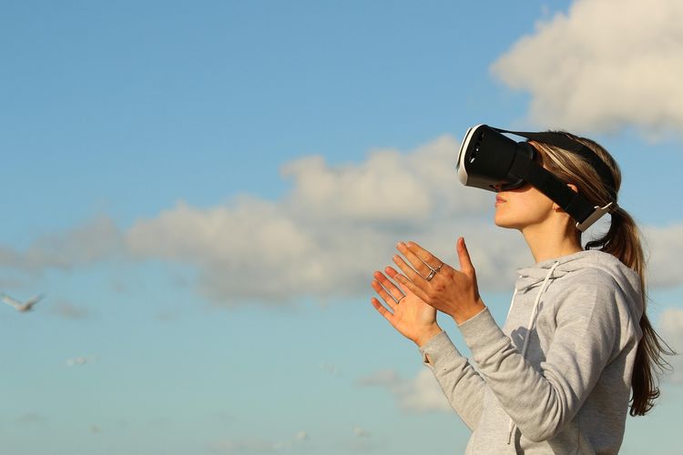 Berikut 7 Tips Menggunakan Virtual Reality untuk Membuat Pembelajaran Jarak Jauh Lebih Interaktif dan Efektif