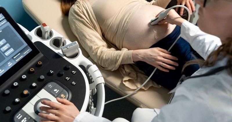 Apakah Perbedaan Usia Janin Berdasarkan HPHT dan USG Wajar?