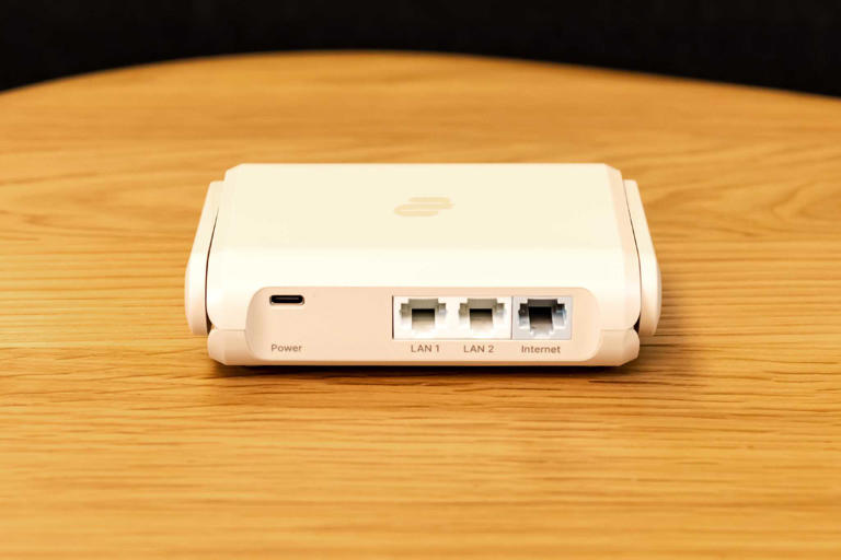 I Always Bring a Travel Router on Vacation—Here's Why