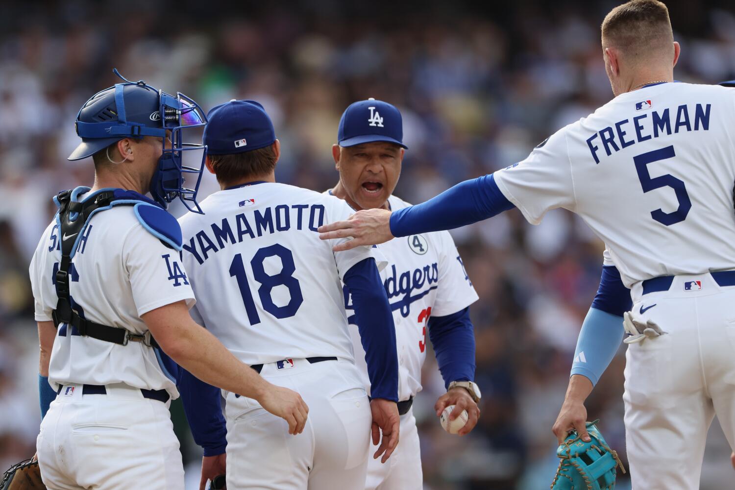 Plaschke Missed chance to sweep Yankees leaves Dodgers in a precarious