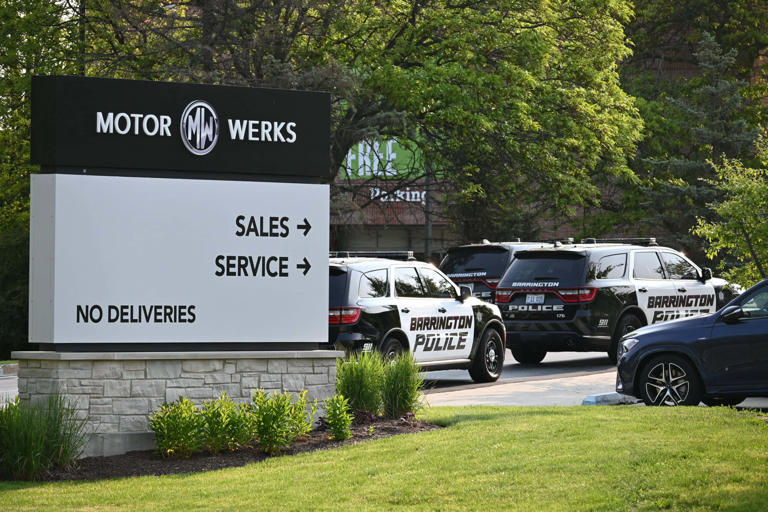 Barrington Police responded to a burglary at Motor Werks, 1475 S. Barrington Road, at approximately 5:30 a.m. Sunday. | Photo: Nick Rusin