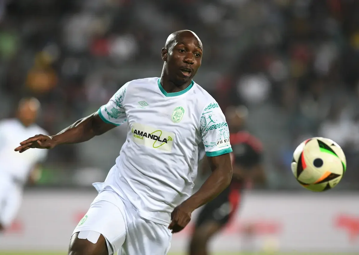Kaizer Chiefs transfer twist: Sundowns block free move for Nigerian