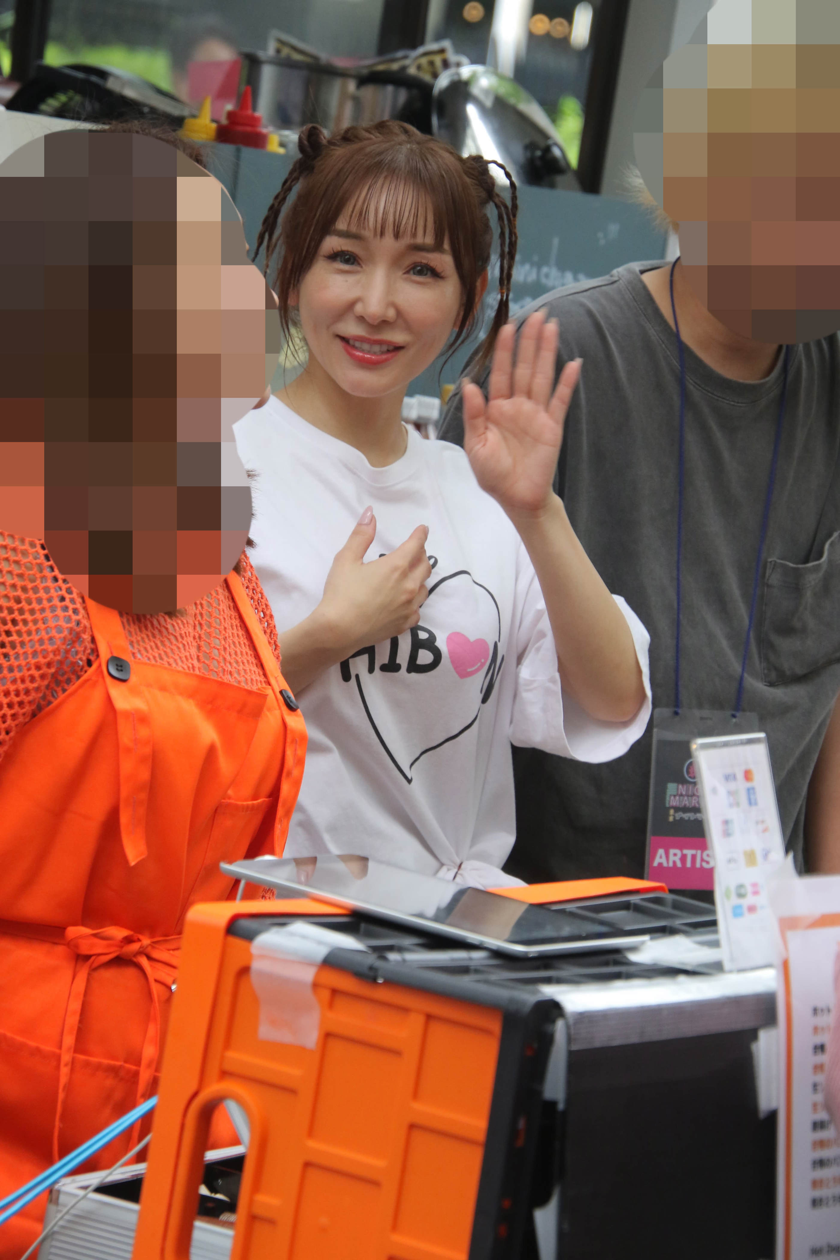 いらっしゃいませー！」加護亜依「東京ナイトマーケット」で激