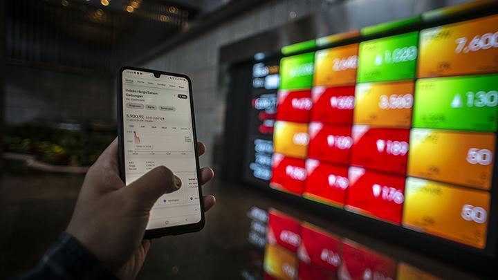 IHSG Naik 1,04 Persen di Akhir Sesi Pertama Hari Ini