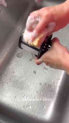 5 Essential Cleaning Tips You Might Forget