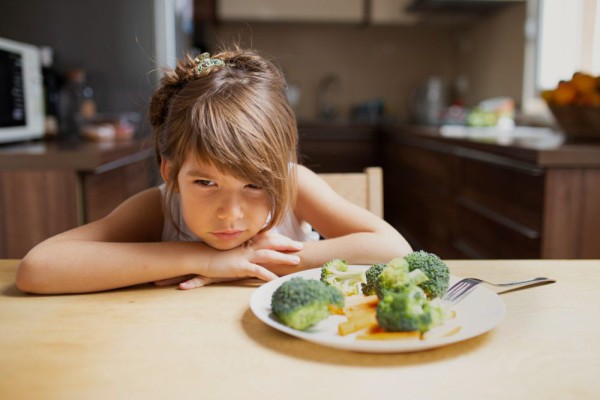 5 Pola Makan yang Bisa Picu Obesitas pada Anak Sejak Dini — Hindarilah!