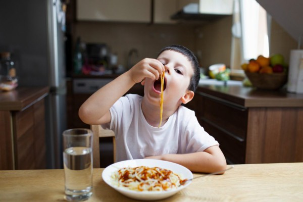 5 Pola Makan yang Bisa Picu Obesitas pada Anak Sejak Dini — Hindarilah!