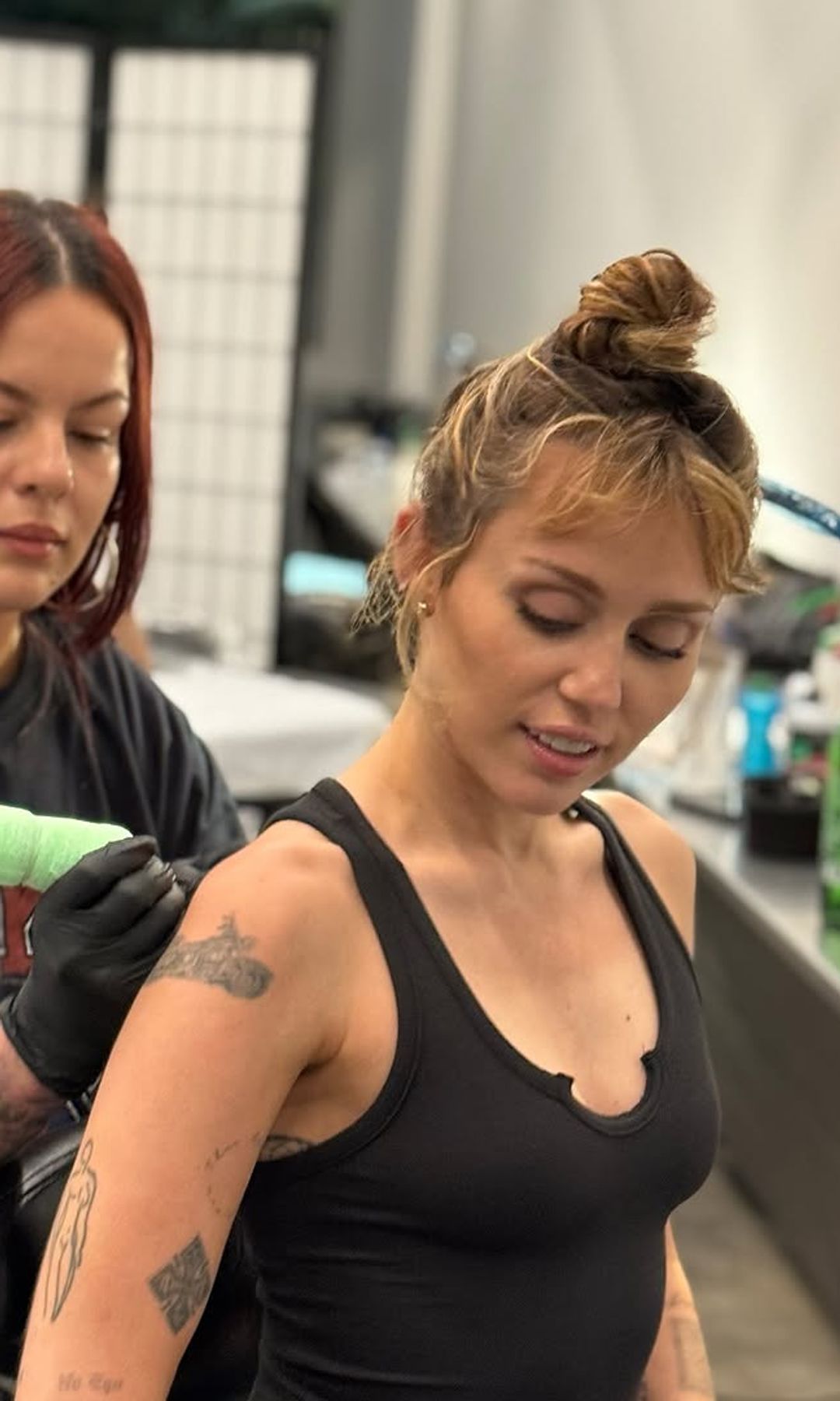Miley Cyrus tatuaje