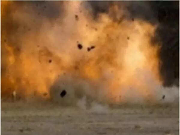 Suicide car bomber strikes a school bus in southwestern Pakistan, killing 5 people