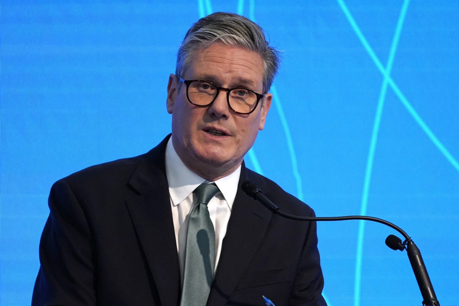 UK, EU hail new partnership deal, but questions remain