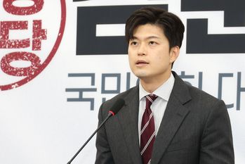 Apologizing for Kim Keon Hee's scandals, PPP interim chief pledges to