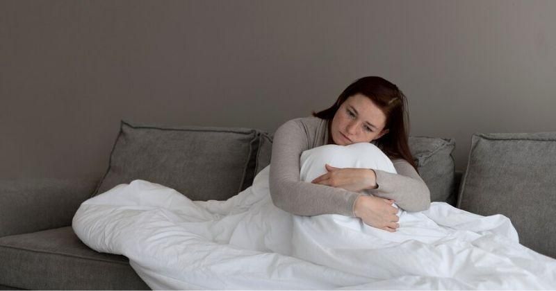 Penyebab dan Solusi Rambut Rontok pada PCOS