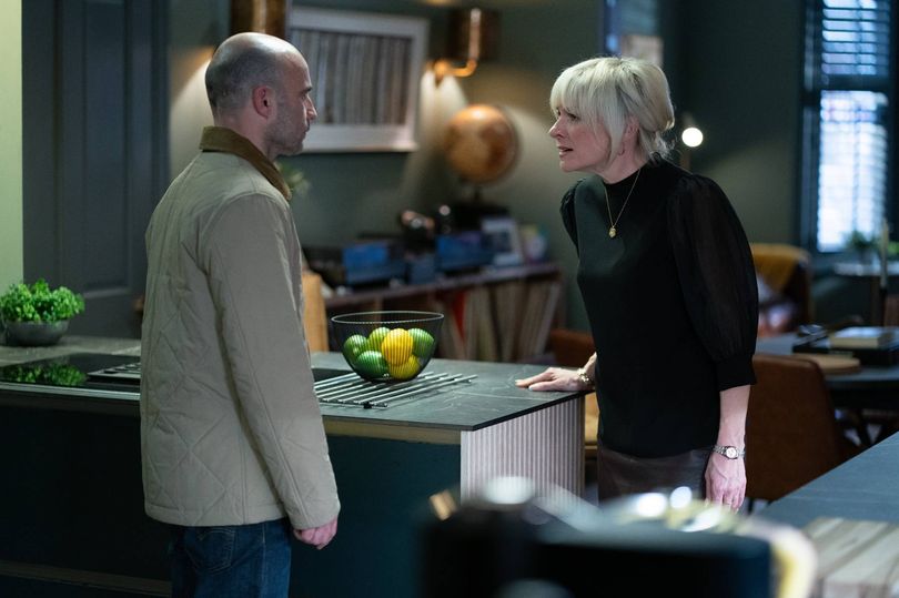 EastEnders Teddy Mitchell's exit 'sealed' as fans spot dangerous 'clue'