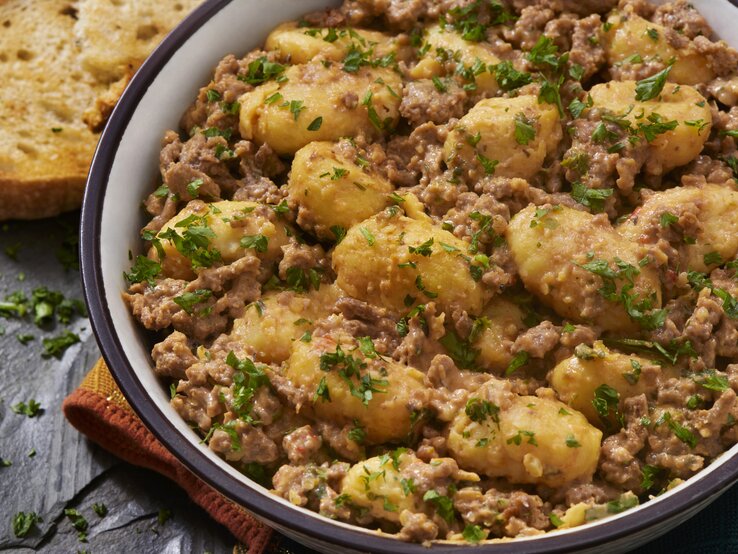 Gnocchi-Pfanne mit Schmand-Hackfleisch: Weltbestes Rezept