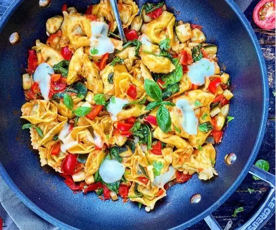 This Fresh Tomato and Mozzarella Tortellini Bake Tastes Like Italy in ...