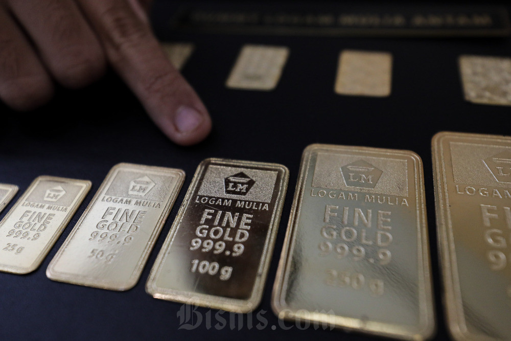 Dolar Melemah, Harga Emas Terus Menguat