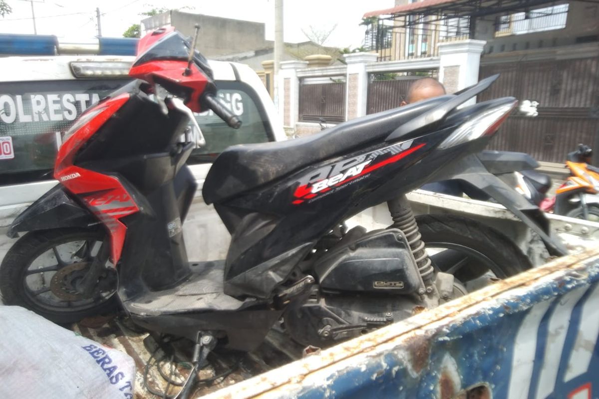Honda BeAT di Mobil Polisi: Dua dari Empat Remaja Hadapi Akhir