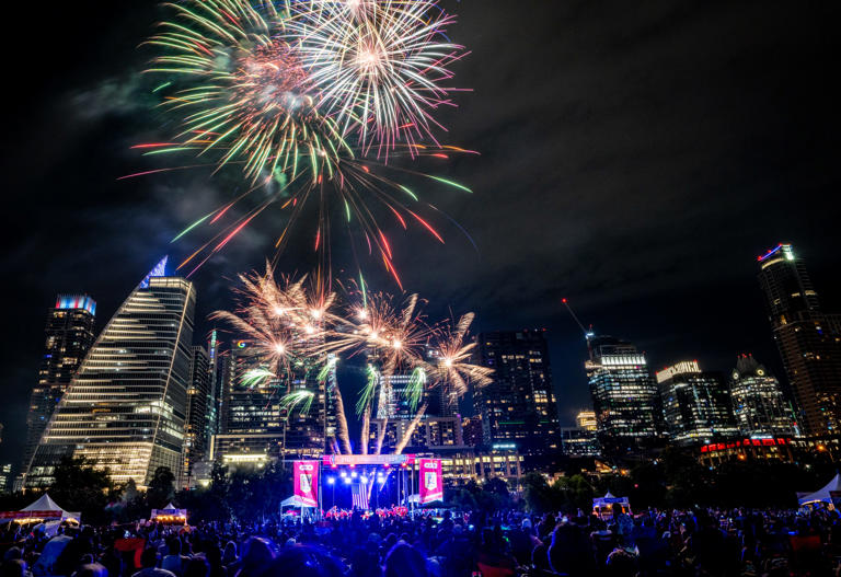 4th of july fireworks show in austin texas