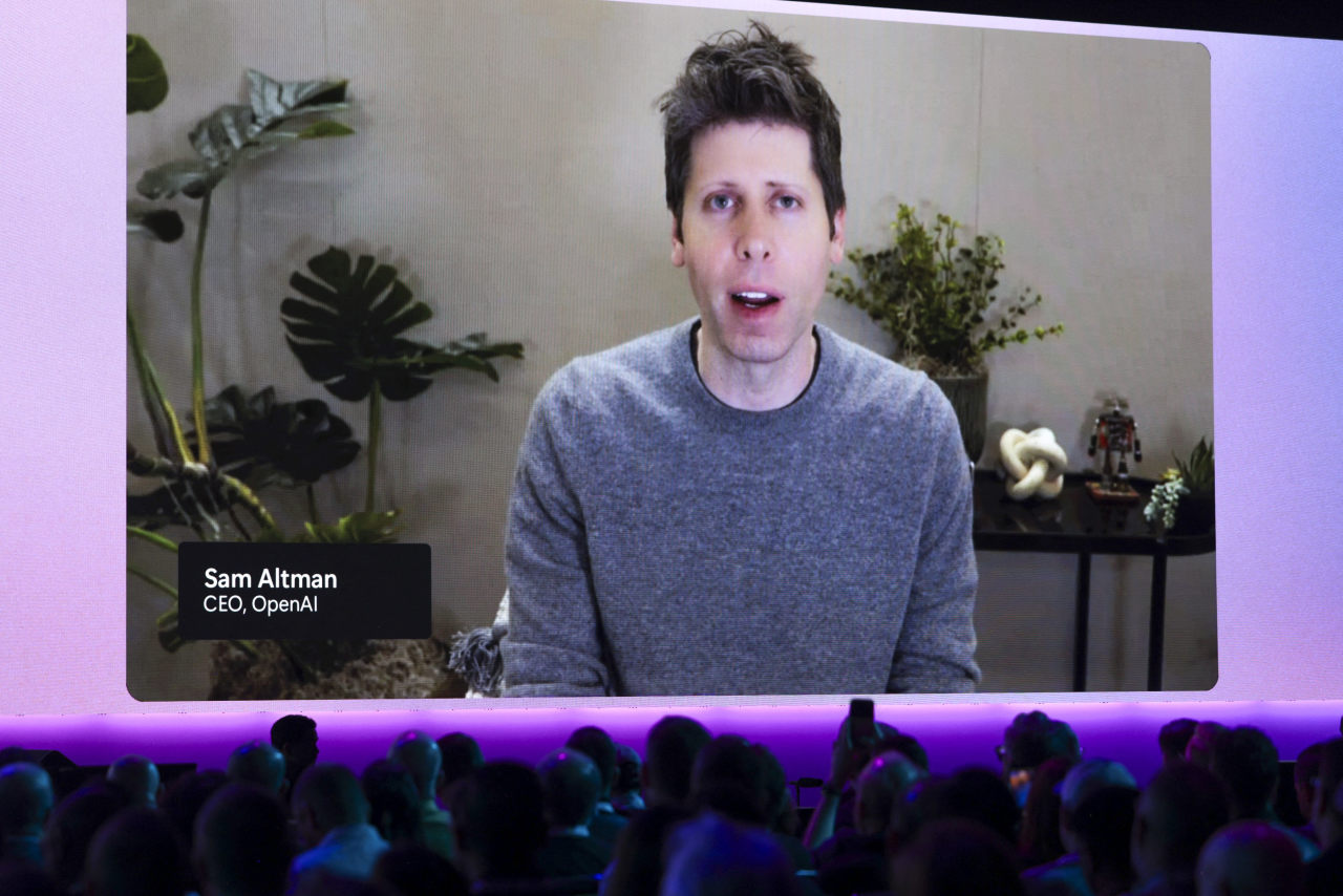 OpenAI Commits to Giant U.A.E. Data Center in Global Expansion