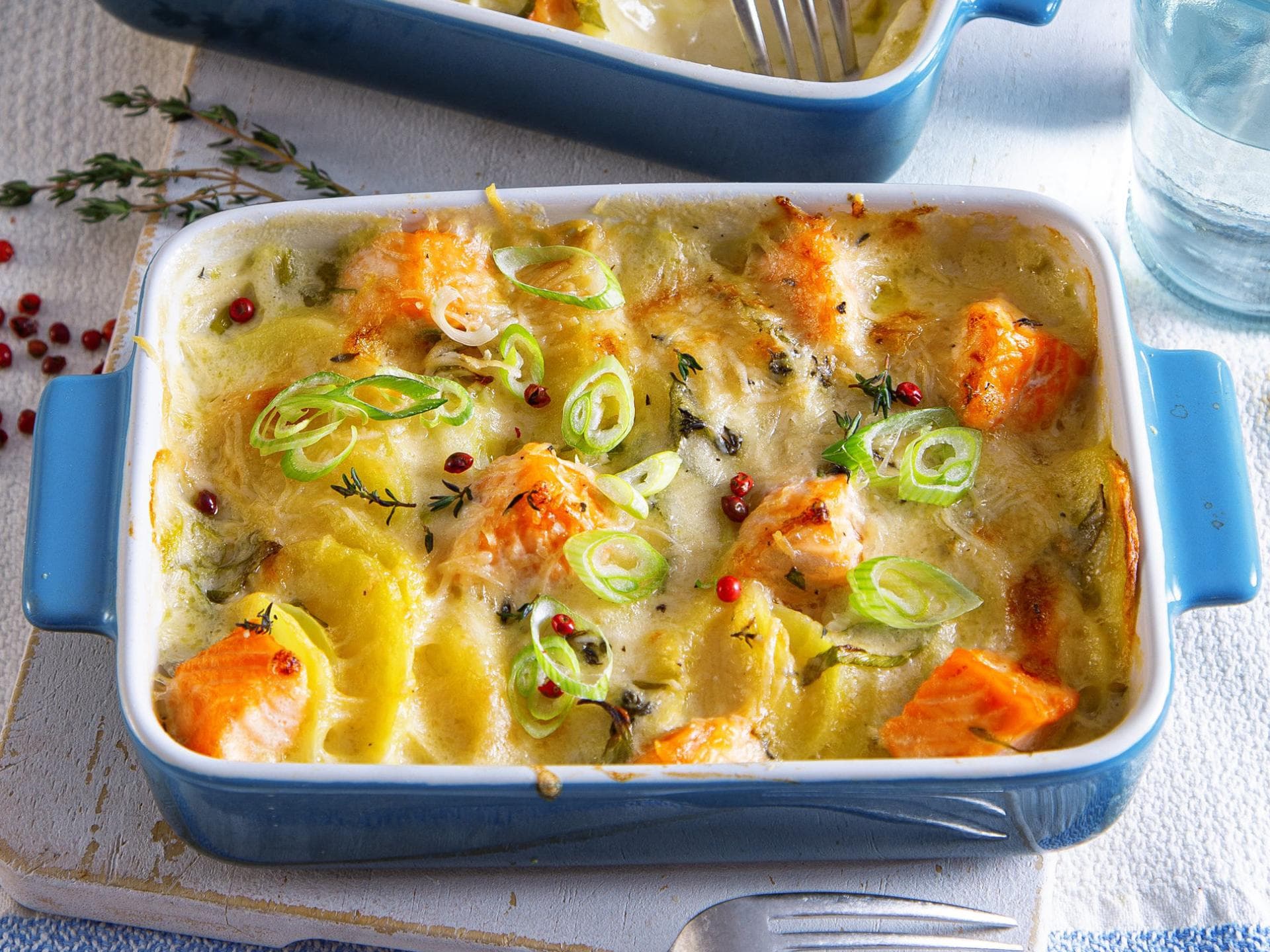 Lachs-Kartoffel-Gratin: Bei diesem Rezept wird der Klassiker mit Fisch ...