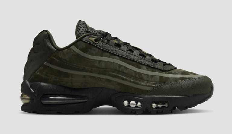 ★NIKE x WORKSOUT★コラボ★AIR MAX 95 SP★追跡可 Worksout x Nike Air Max 95 Collab Releases on SNKRS in June