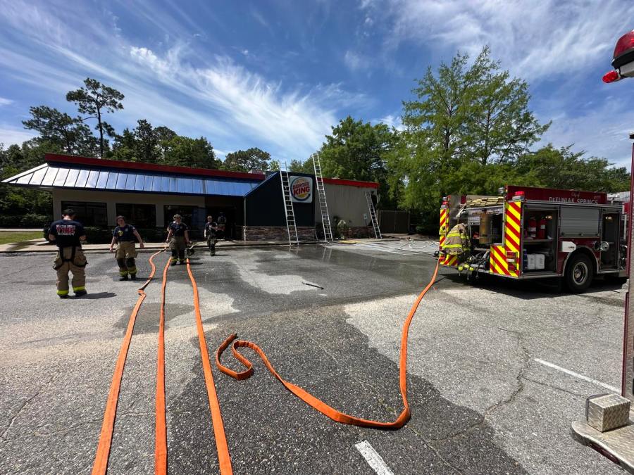 Multiagency effort assist in structure fire in DeFuniak Springs