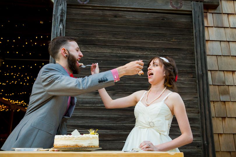 Groom smashes cake in bride’s face causing injury and a quick divorce