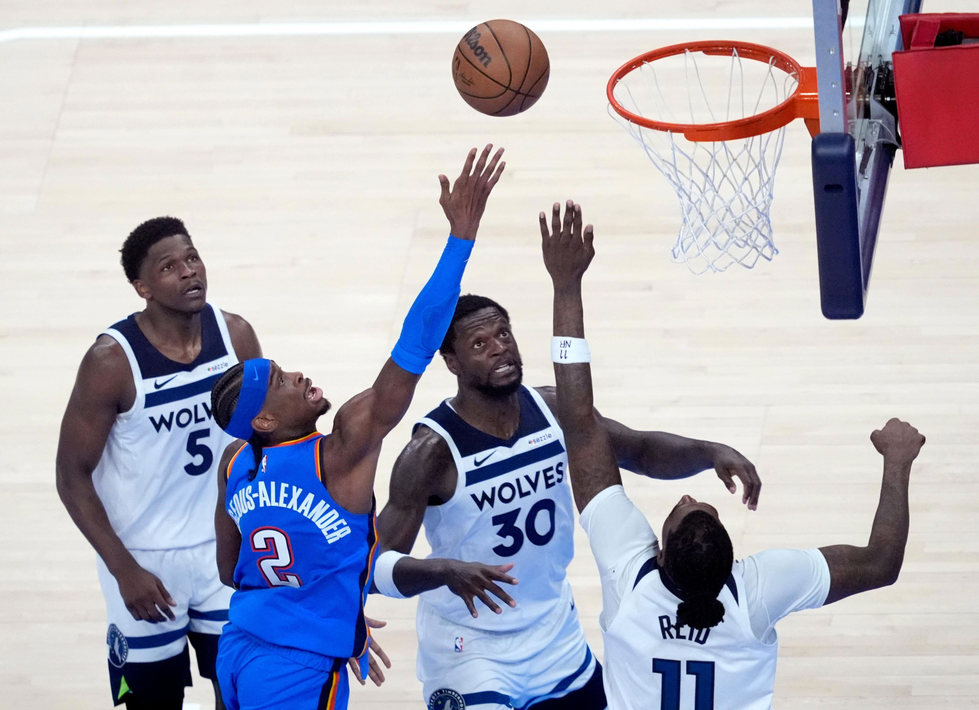 OKC Thunder holds off Anthony Edwards, Timberwolves to take 2-0 series ...