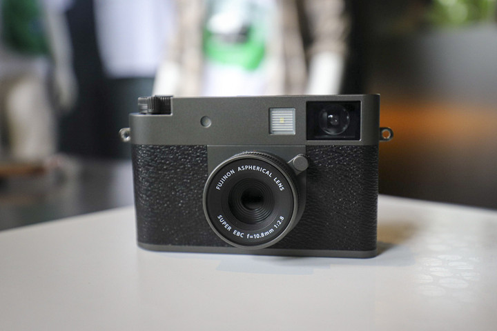Warta Bandung Barat | Foto: Fujifilm X-Half – Kamera Digital yang Beri Rasanya Analog
