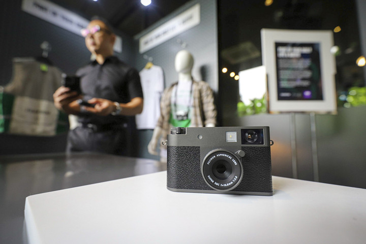 Warta Bandung Barat | Foto: Fujifilm X-Half – Kamera Digital yang Beri Rasanya Analog