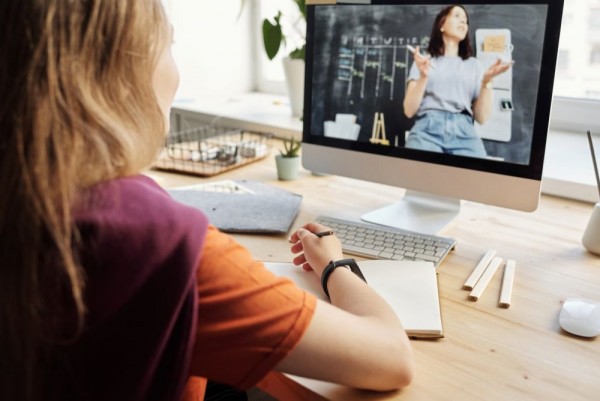 10 Bisnis Berpotensi Tahun 2025, Dijamin Untung Besar!