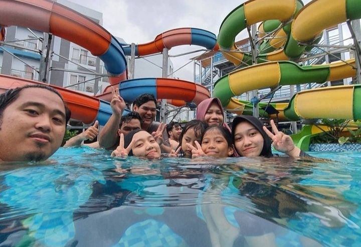 Aquaboom Waterpark ' (Instagram/@juragan_pvc_)