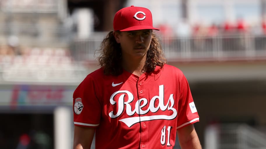 Brutal Reds pitching injury may wreck their entire rotation outlook