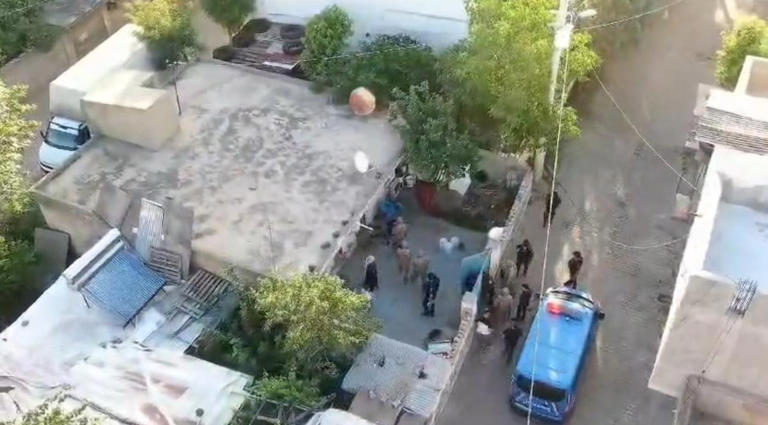DİYARBAKIR VE BATMAN'DA İŞ YERİ KURŞUNLAMA İLE KUNDAKLAMA EYLEMLERİNE KATILAN "DALTONLAR" ÇETESİNE DÜZENLENEN OPERASYONDA 3 KİŞİ GÖZALTINA ALINDI.